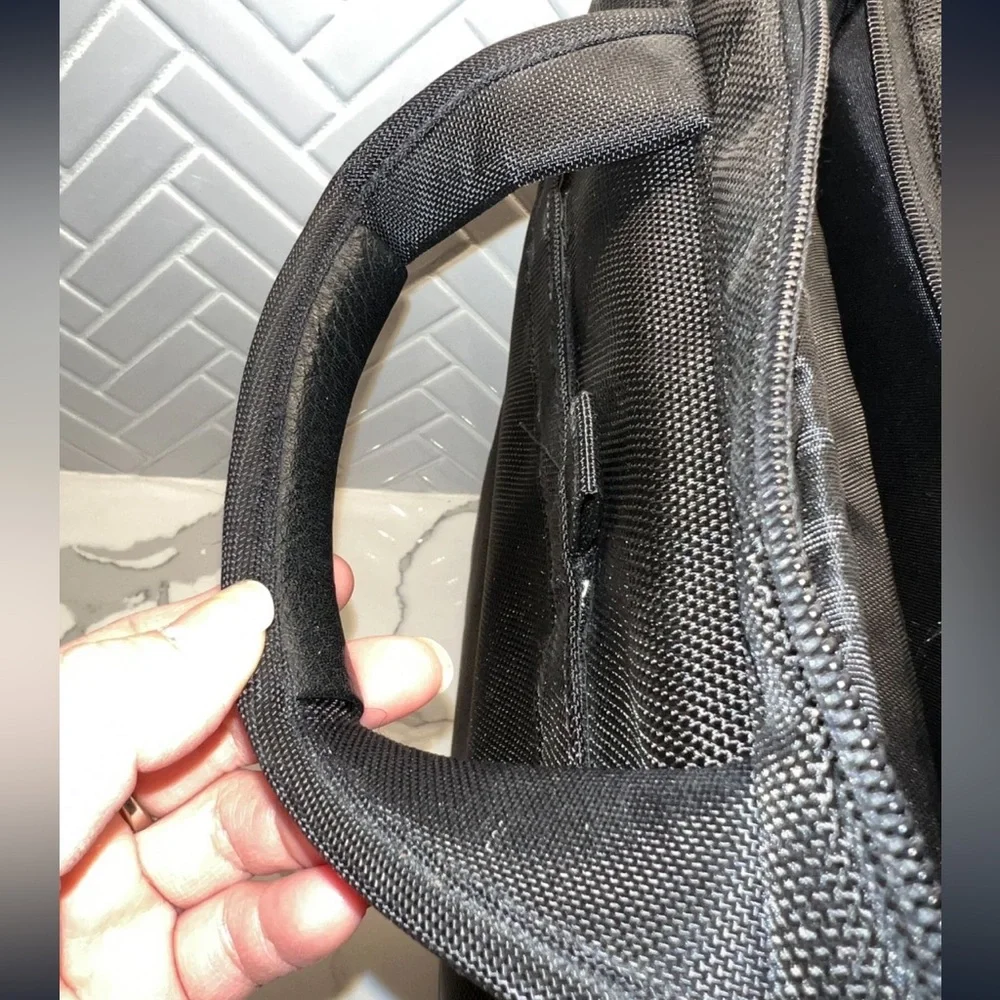 💼 NWOT! Codi Laptop Bag